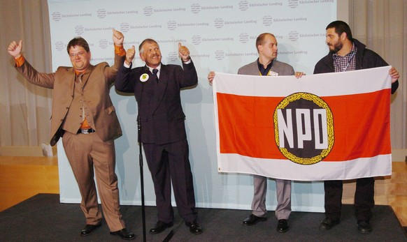 NPD-Feier nach dem Einzug in den Landtag in Sachsen (2004).