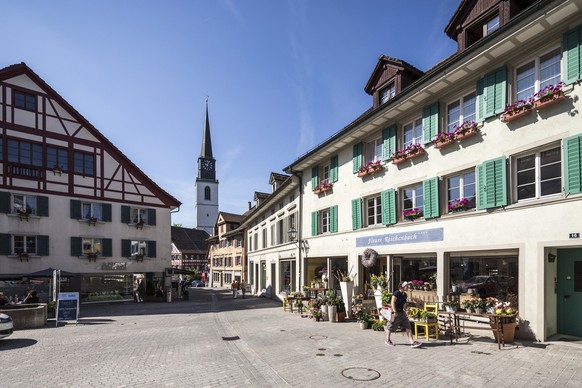 The old town of Buelach in the canton of Zurich, pictured on June 17, 2013. The area Zuerich Lagern is said to be suited for a deep geological repository for highly radioactive waste. (KEYSTONE/Gaetan ...