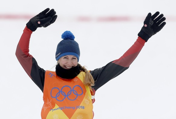 epa06556016 Bronze medalist Fanny Smith of Switzerland celebrates during the venue ceremony of the Women&#039;s Freestyle Skiing Ski Cross competition at the Bokwang Phoenix Park during the PyeongChan ...