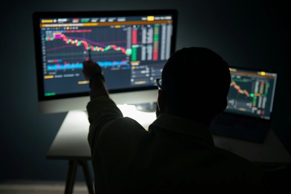 Mit Geheiminformationen Aktien kaufen oder verkaufen, ist strafbar.