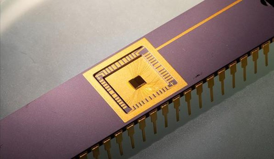 Graphene chip – A sample energy-harvesting chip under development.