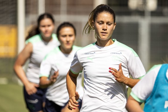 Viola Calligaris waehrend dem Abschlusstraining der EM-Vorbereitung der Schweizer Fussballnationalmannschaft der Frauen am Donnerstag, 23. Juni 2022, in Zuerich. (KEYSTONE/Alexandra Wey).