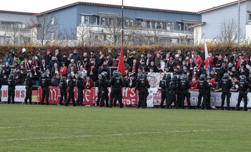 Die Polizei musste in der deutschen Regionalliga in München eingreifen.