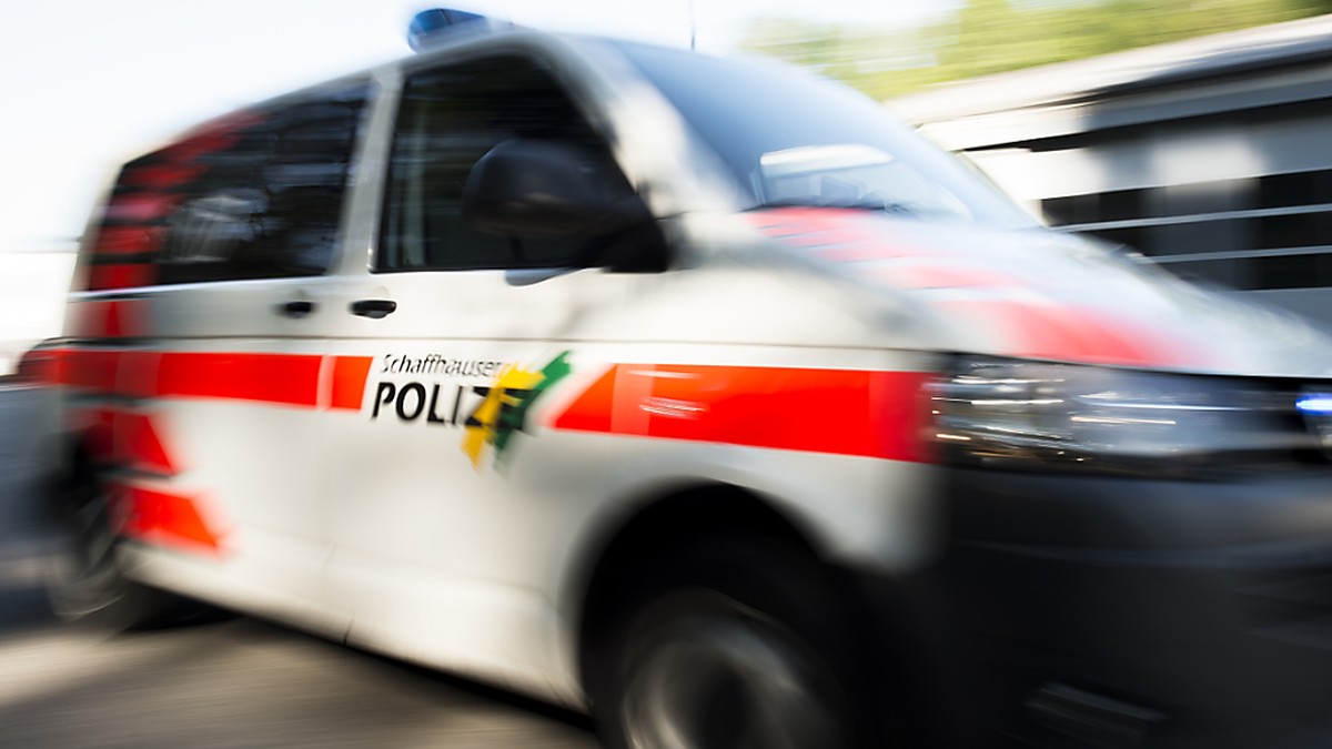 Suchaktion-wegen-mutmasslichem-Badeunfall-in-Neuhausen-SH