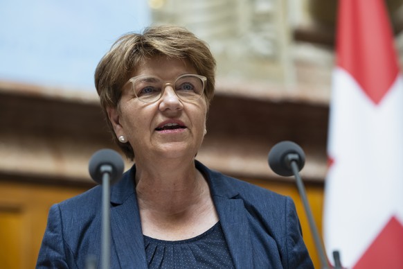 Bundesraetin Viola Amherd beantwortet eine Frage waehrend der Fragestunde in der Herbstsession der Eidgenoessischen Raete, am Montag, 25. September 2023, in Bern. (KEYSTONE/Peter Klaunzer)