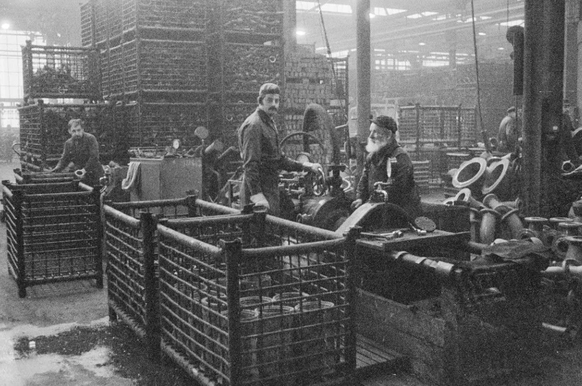 Gastarbeiter der Von-Roll-Giesserei in Choindez, im Berner Jura, 1978.