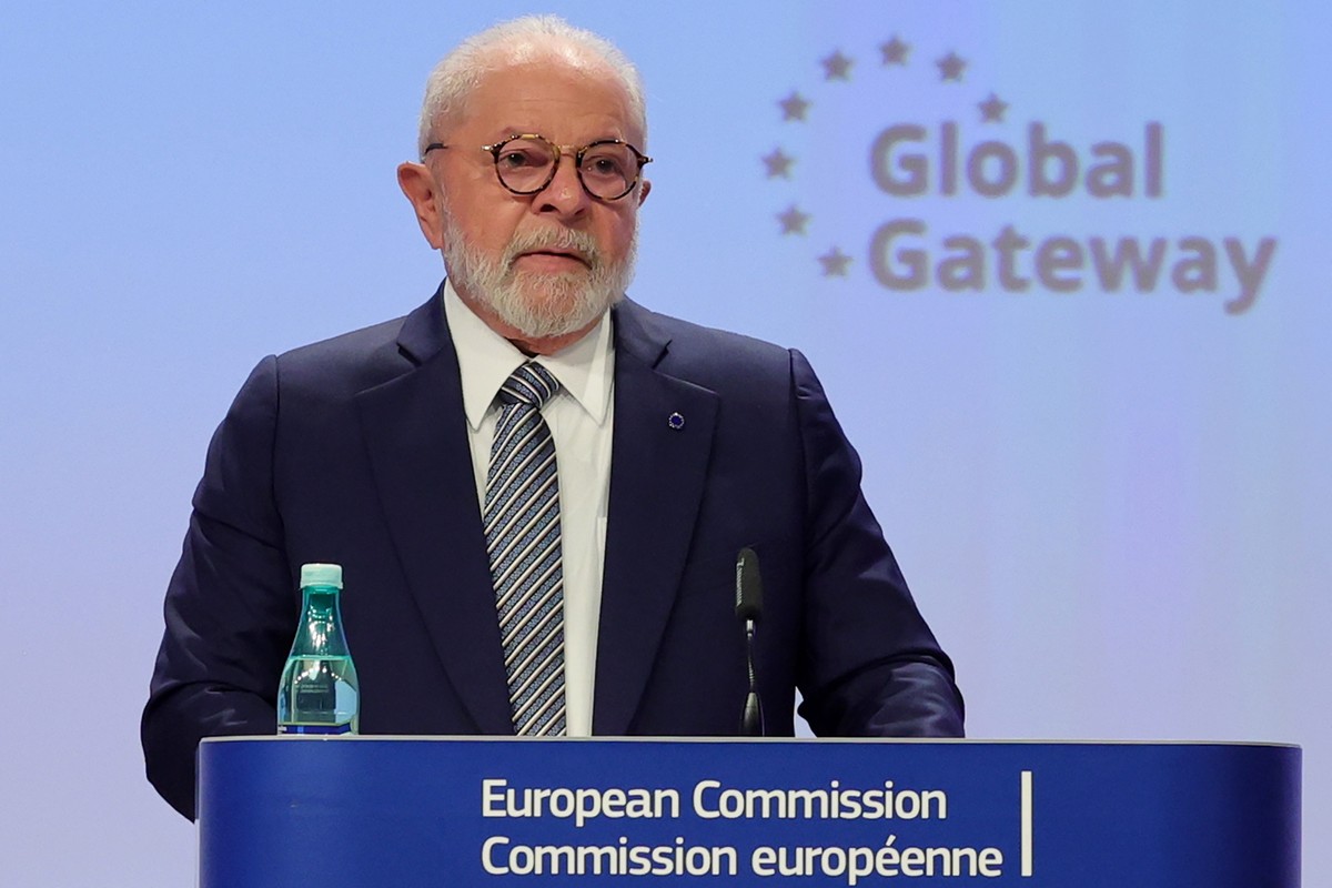 epa10751069 Brazil's President Luiz Inacio Lula da Silva delivers a speech at the opening of the EU-LAC Business Round Table at the European Commission headquarters in Brussels, Belgium, 17 July  ...