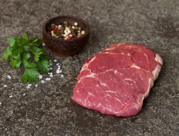 Weil Fleisch bei uns sehr teuer ist, kaufen es viele Schweizer im Ausland.