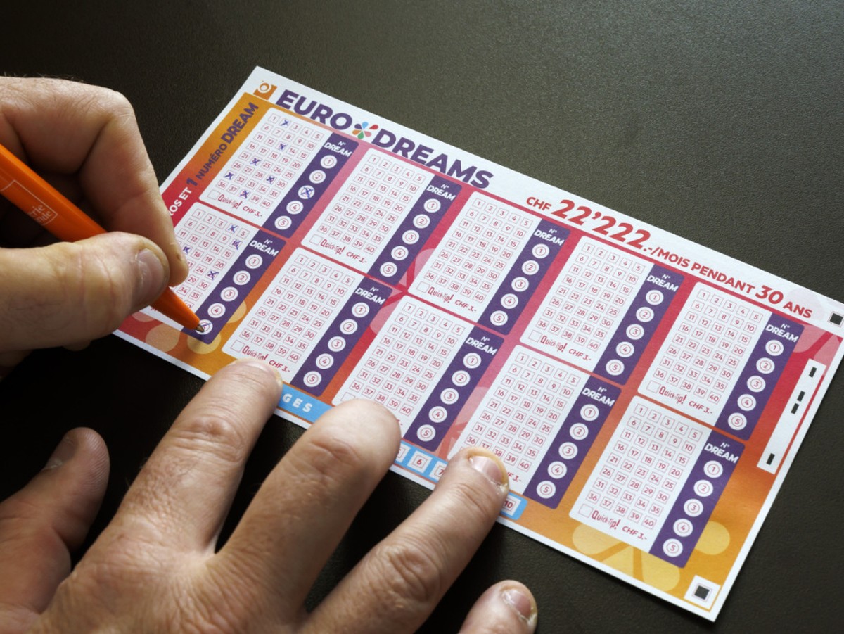 Une personne a décroché le gros lot à l’Eurodreams lundi soir. Elle touchera 22’222 francs par mois pendant 30 ans, soit près de 8 millions de francs au total. (archives)