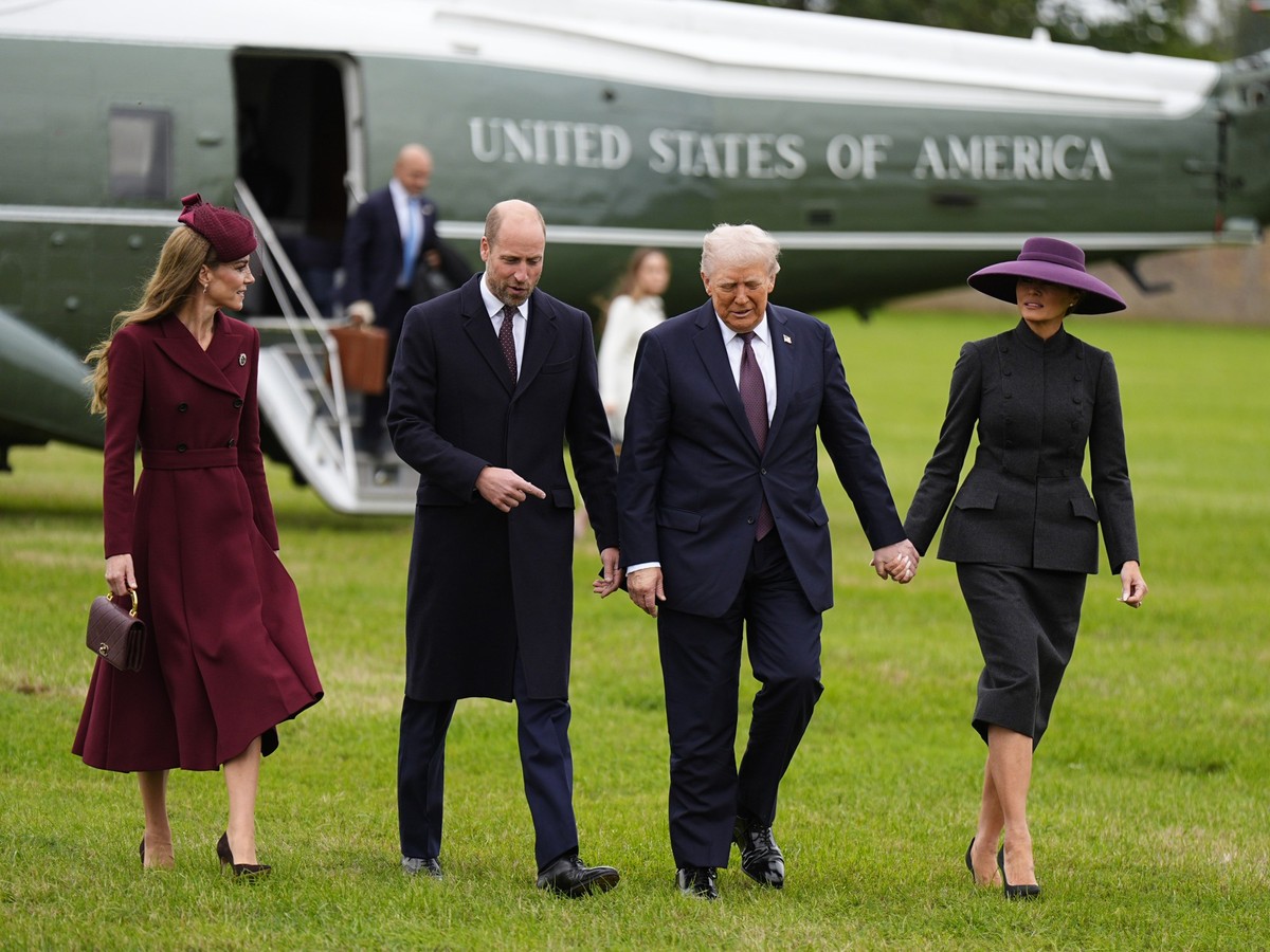 WINDSOR, ENGLAND - SEPTEMBER 17: (L-R) Catherine, Princess of Wales and William, Prince of Wales receive US President Donald Trump and First Lady Melania Trump at Windsor Castle on September 17, 2025  ...