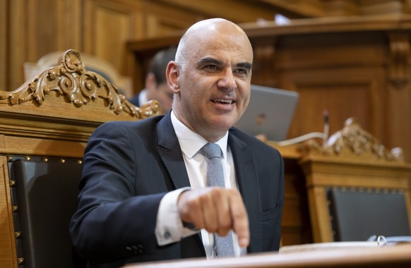 Bundespraesident Alain Berset spricht waehrend der Sommersession der Eidgenoessischen Raete, am Dienstag, 6. Juni 2023 im Staenderat in Bern. (KEYSTONE/Anthony Anex)