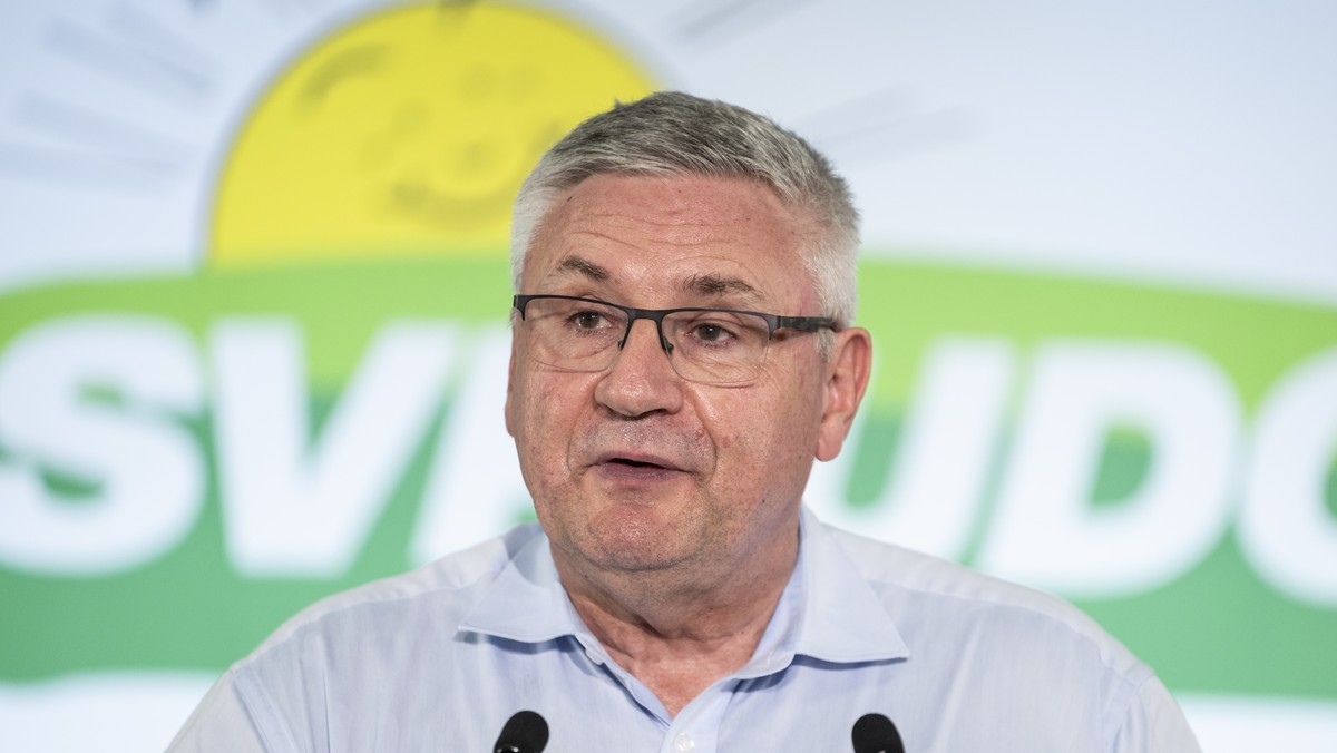 SVP Nationalrat Andreas Glarner, SVP-AG, empfiehlt Annahme der Aenderung des Bundesgesetzes ueber die Reform der beruflichen Vorsorge BVG, welche am 22. September 2024 zur Eidgenoesschen Abstimmung ko ...