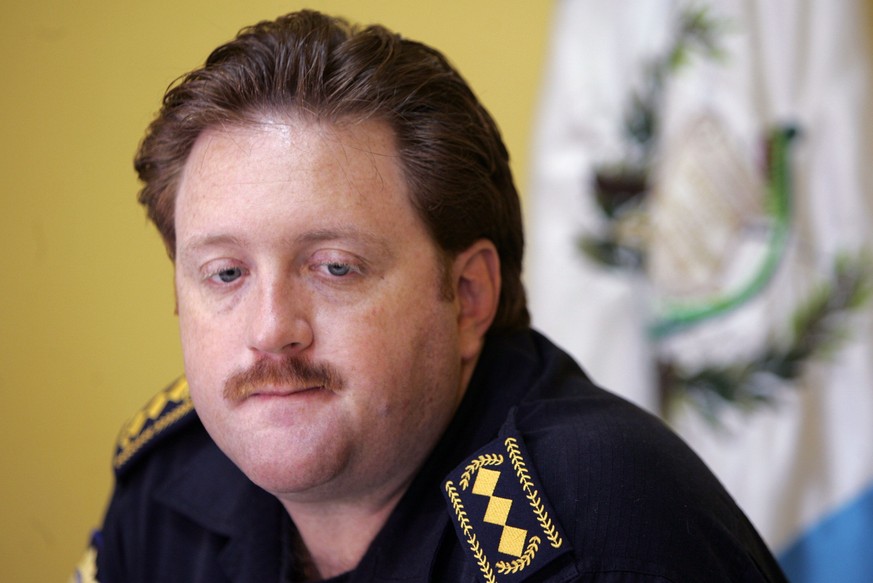 Erwin Sperisen bei der Bekanntgabe seiner Demission als guatemaltekischer Polizeichef 2007.