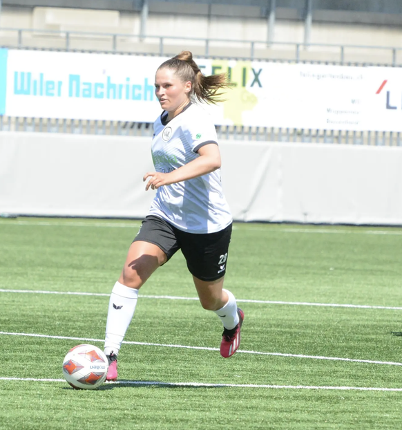 Jennifer Wyss spielte in der Super League und kickt nun für den FC Wil. Beim Ostschweizer Fussballverband ist sie für die Umsetzung der Nachhaltigkeitsprojekte zuständig.