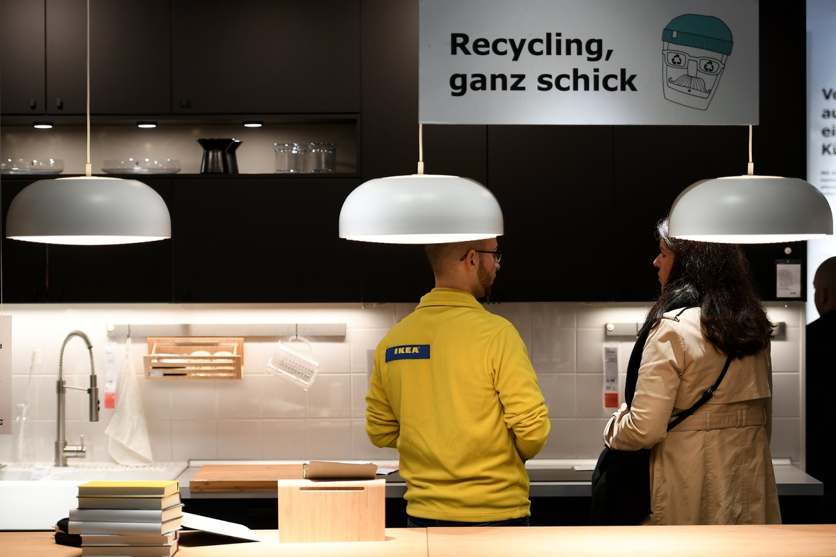 epa06260695 A customer in newly opened IKEA store in Kaarst, Germany, 12 October 2017. After a construction phase of one and a half years the world's most sustainable store of the Swedish home fu ...