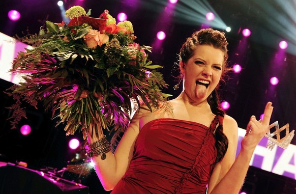 Katharina Michel is happy with her victory in the Music Star show on Sunday, March 29, 2009 in Zurich.  (KEYSTONE/Walter Bieri)