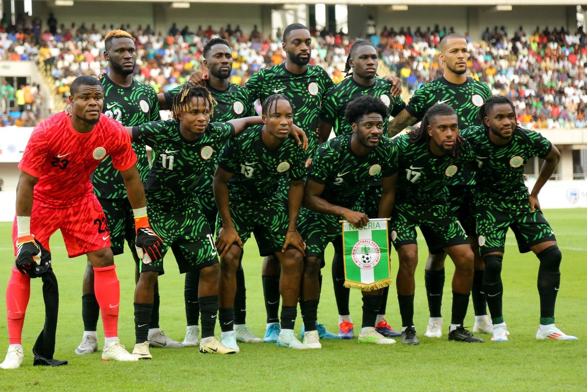 RECORD DATE NOT STATED UYO, NIGERIA - SEPTEMBER 07: Ola Aina, Wilfred Ndidi, Samuel Chukwueze, Boniface Victor, Alex Iwobi and Onyemaechi Bruno of Nigeria during the 2025 Africa Cup of Nations AFCON q ...