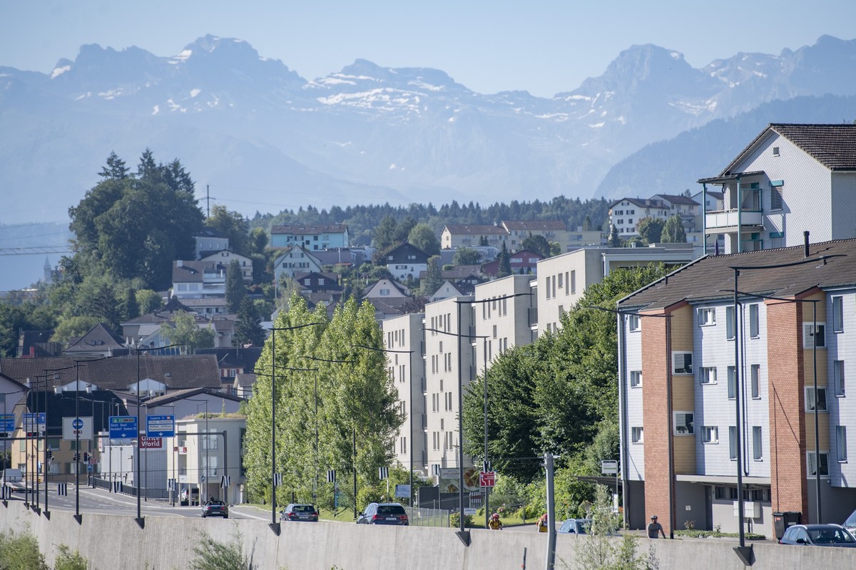 Eine Ansicht der Gemeinde Reussbuehl im Kanton Luzern am Mittwoch, 8. Juli 2020.(KEYSTONE/Urs Flueeler).