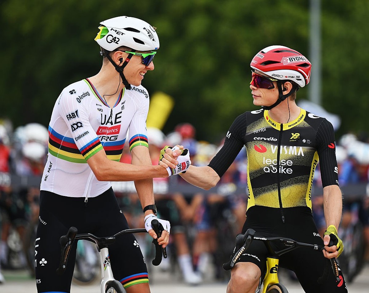 LILLE, FRANCE - JULY 05: (L-R) Tadej Pogacar of Slovenia and UAE Team Emirates - XRG and Jonas Vingegaard of Denmark and Team Visma | Lease a Bike prior to the 112th Tour de France 2025, Stage 1 a 184 ...