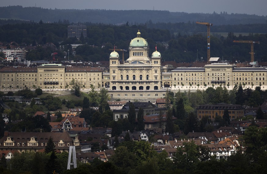 Das Bundeshaus in Bern, am Sonntag, 28. August 2022. (KEYSTONE/Peter Klaunzer)