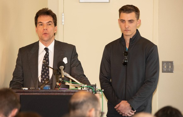 NEWS 2018 : Jacob Wohol and Jack Burkman Allegations NOV 01 NOV 1, 2018 : Jack Burkman and Jacob Wohl speak to the media about alleged allegations against Robbert Mueller at the Holiday Inn in Rosslyn ...