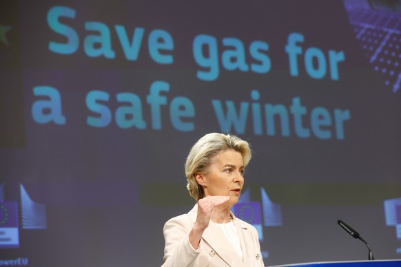 epa10081678 European Commission President Ursula von der Leyen attends a press conference on the &#039;Save gas for safe winter&#039; pacakge at the European Commission in Brussels, Belgium, 20 July 2 ...