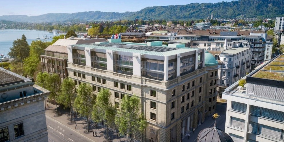 Das neue Bongénie-Geschäft an der Bahnhofstrasse 3 öffnet erst am 4. Februar 2025.