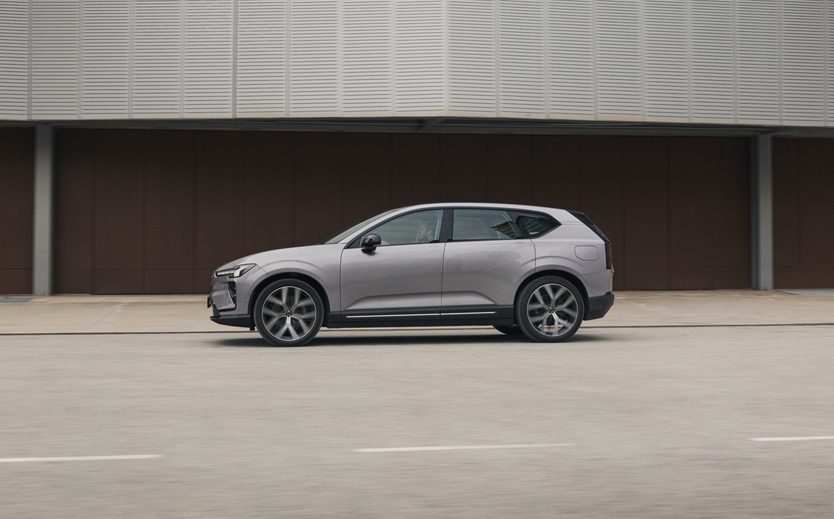 Volvo EX60