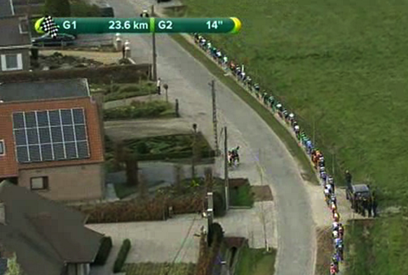 Das Eintagesrennen Dwars door Vlaanderen in Belgien nutzten am Mittwoch viele Radprofis zur Vorbereitung auf die grossen Frühlingsklassiker Paris-Roubaix und Flandern-Rundfahrt. Dort fällt die En ...