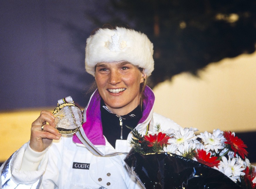 Ski Alpin Olympische Spiele 1992: LEE-GARTNER (CAN) Olympische Winterspiele Albertville 08-23.02.1992 Abfahrt Damen 15.02.1992 Kerrin LEE-GARTNER (Canada) jubelt ueber ihre Goldmedaille. Albertville F ...