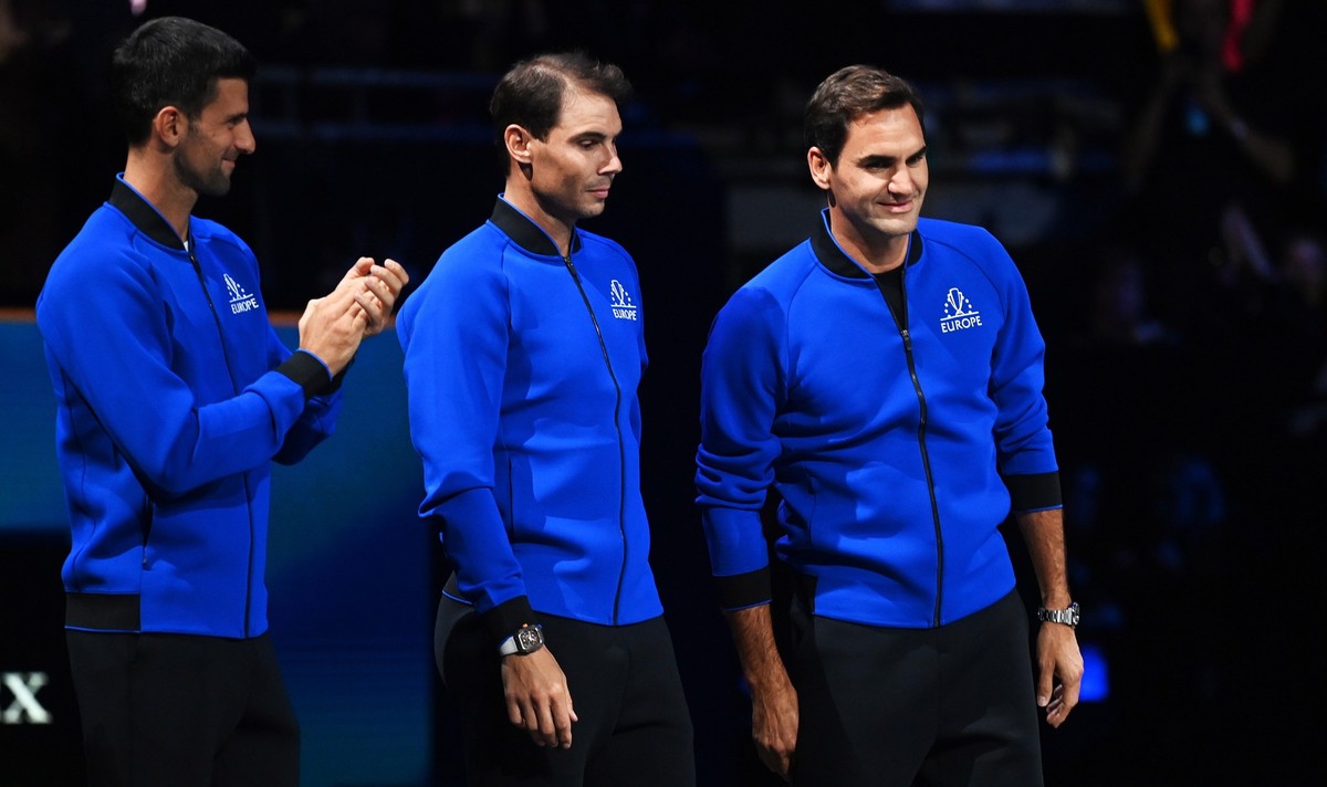 epa10202030 From L: Team Europe players Novak Djokovic of Serbia, Rafael Nadal of Spain and Roger Federer of Switzerland at the start of the evening session on the first day of the Laver Cup tennis to ...