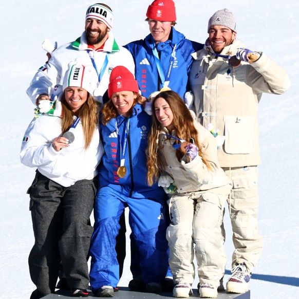 epa12743018 Silver medalists Lorenzo Sommariva, Michela Moioli from Italy, gold medalists Huw Nightingale and Charlotte Bankes of Great Britain and bronze medalists Loan Bozzolo .and Lea Casta of Fran ...