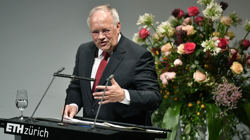 Bundesrat Johann N. Schneider-Ammann spricht an der Preisverleihung für Startups «Venture» an der ETH in Zuerich am Montag, 19. Juni 2017. (KEYSTONE/Walter Bieri)