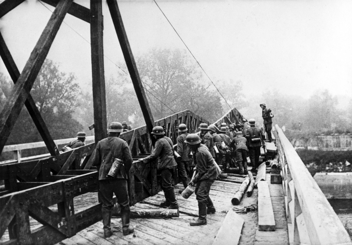 Mit Schweizer Hilfe gelangte die Wehrmacht an Devisen für ihre Vernichtungskriege.
