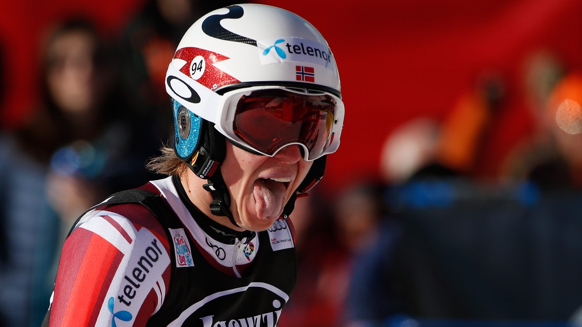 Henrik Kristoffersen gewinnt mit über einer Sekunde Vorsprung.