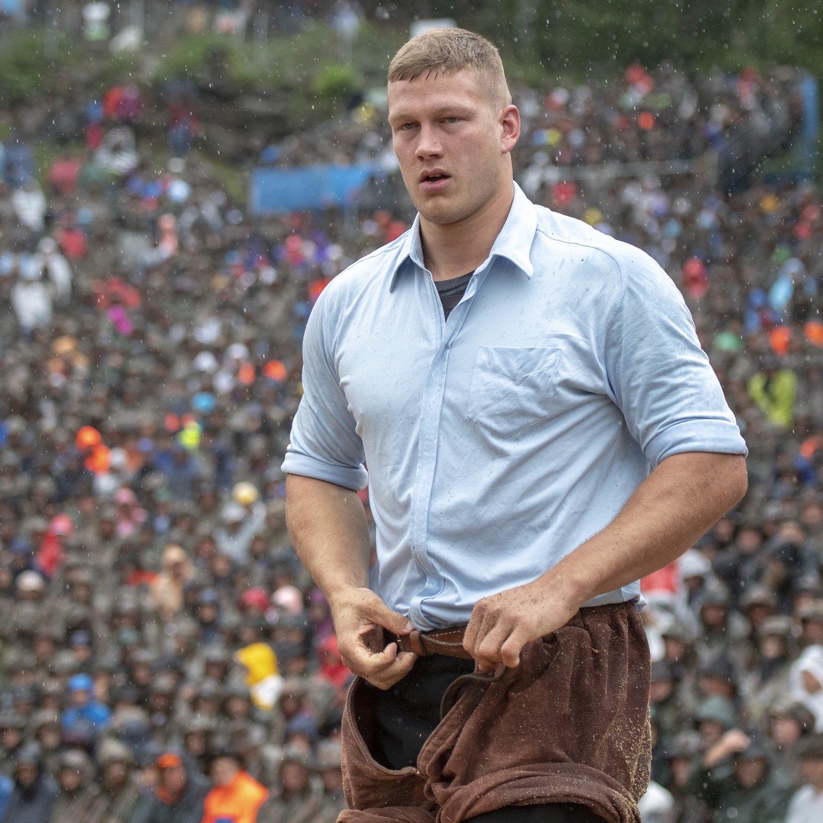Pirmin Reichmuth im 1. Gang beim traditionellen Bruenig Schwinget vom Sonntag, 28. Juli 2019, auf dem Bruenig Pass. (KEYSTONE/Urs Flueeler)