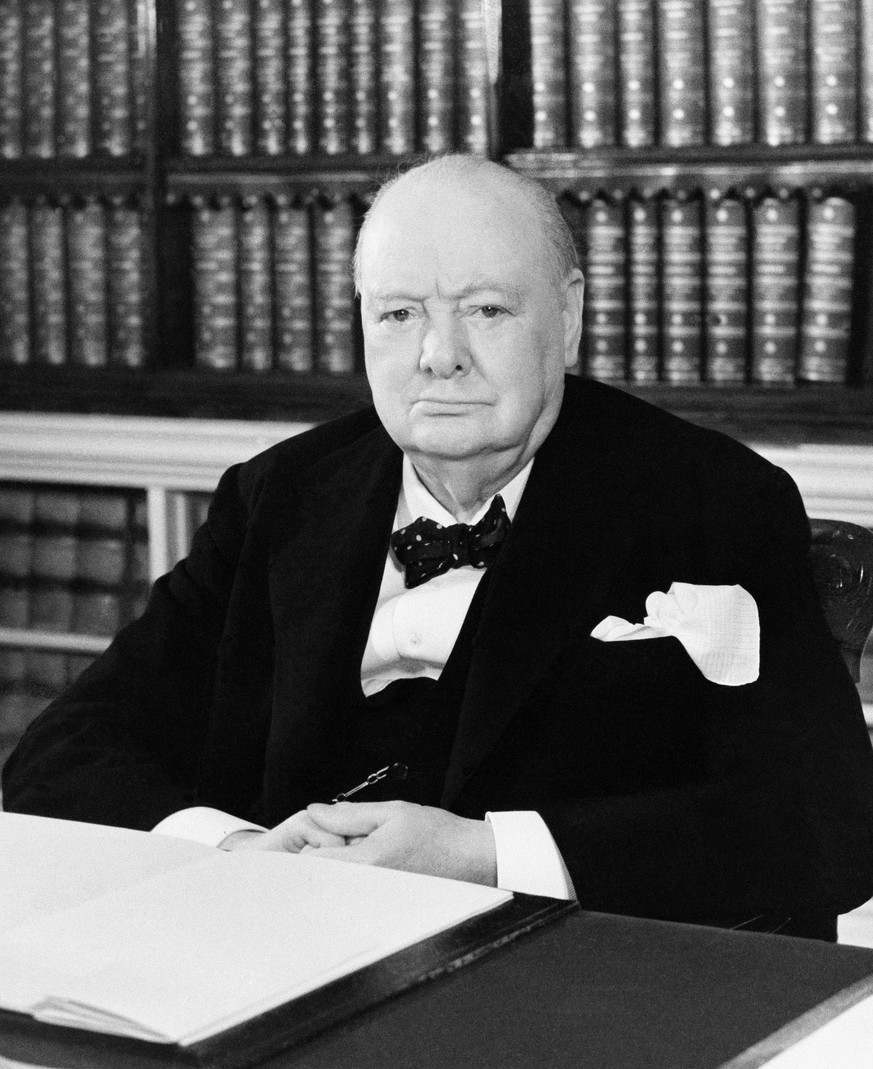 ZUM 50. TODESTAG DES BRITISCHEN POLITIKERS WINSTON CHURCHILL AM SAMSTAG, 24. JANUAR 2015, STELLEN WIR IHNEN FOLGENDES BILDMATERIAL ZUR VERFUEGUNG – The late Sir Winston Churchill struck this grim-face ...