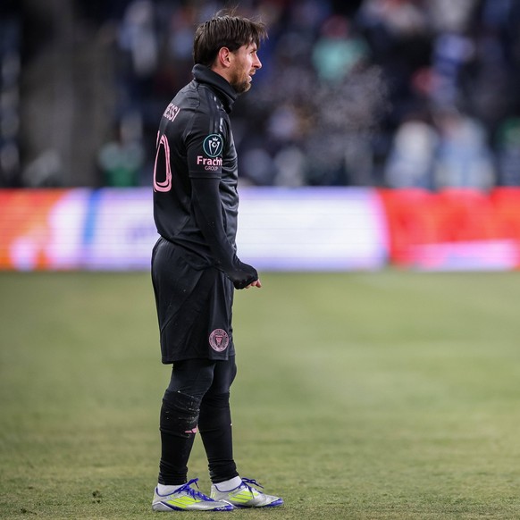 Soccer: Concacaf Champions Cup-Inter Miami CF at Sporting Kansas City Feb 19, 2025 Kansas City, Kansas, USA Inter Miami forward Lionel Messi 10 on the field during the first half against the Sporting  ...