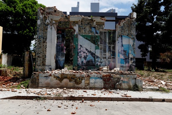 epa08397869 View of historical structures affected by the earthquake, in the center of Ponce, Puerto Rico, 02 May 2020. An earthquake of magnitude 5.5 and with an epicenter 11 kilometers south of Puer ...