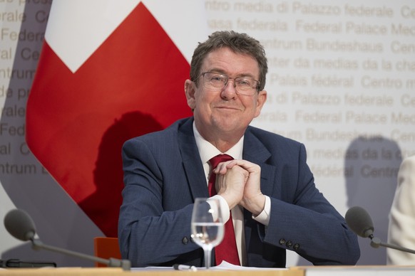 Bundesrat Albert Roesti aeussert sich zu den Ergebnissen der Eidgenoessischen Abstimmungen, am Sonntag, 8. Maerz 2026, in Bern. (KEYSTONE/Peter Schneider)