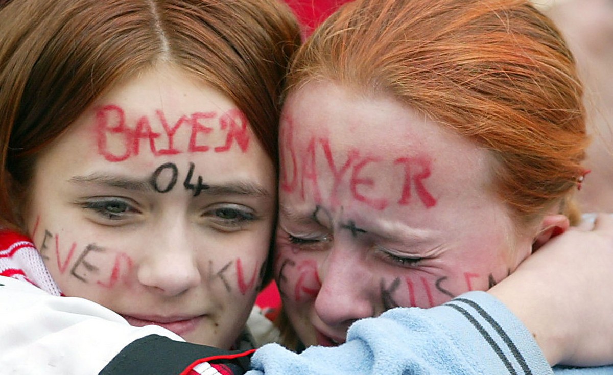 Zwei Fans des ewigen Zweiten im Tal Tränen.