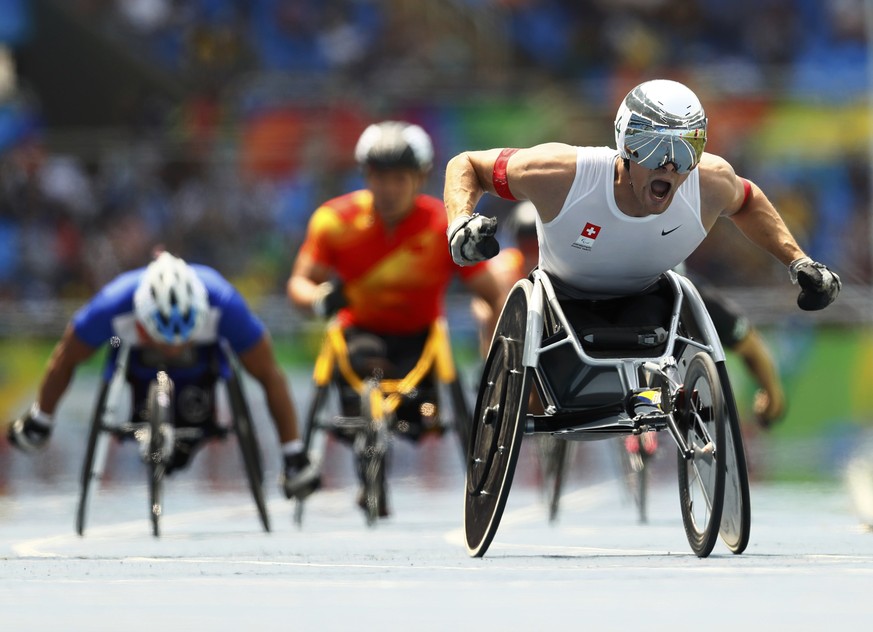 2016 Rio Paralympics - Athletics - Men&#039;s 800m - T54 Final - Olympic Stadium - Rio de Janeiro, Brazil - 15/09/2016. Marcel Hug of Switzerland wins the gold medal in the event. REUTERS/Jason Cairnd ...