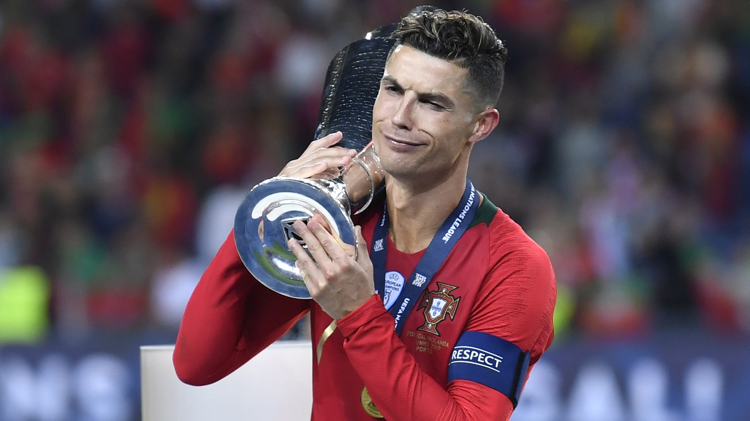 Ronaldo erhöht den Druck auf Messi, endlich mit ...