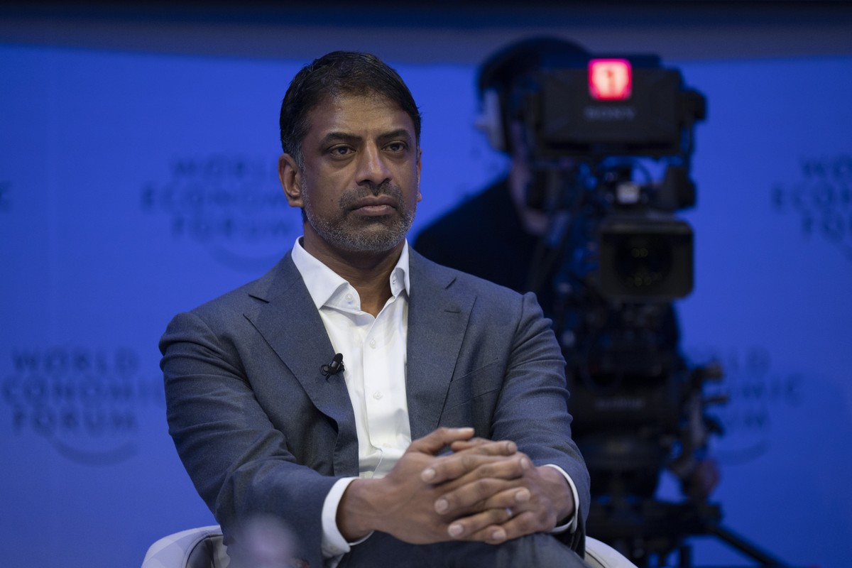 Vasant Narasimhan, le CEO de Novartis, a doublé son salaire.