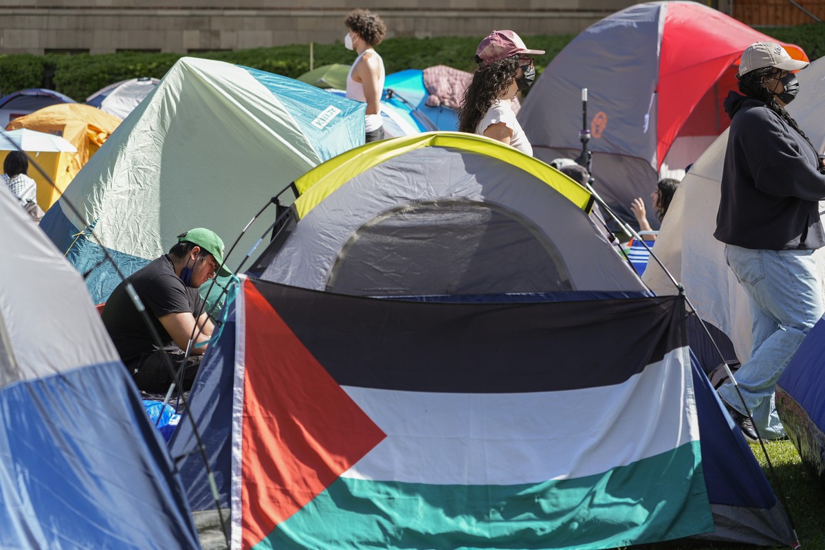 Des étudiants pro-palestiniens ont établi un campement en plein coeur du campus.