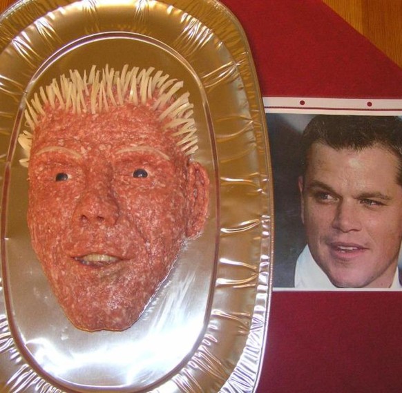26 Gründe in Bildern, warum wir unsere deutschen Nachbarn lieben
Ein weiterer Punkt ist die unendliche Kreativität der Deutschen wenn es um Fleischprodukte geht wie z.B. hier der Mett Damon: