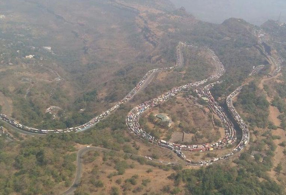 Stau-Bilder für das ultimative Gotthard-Feeling zu Ostern