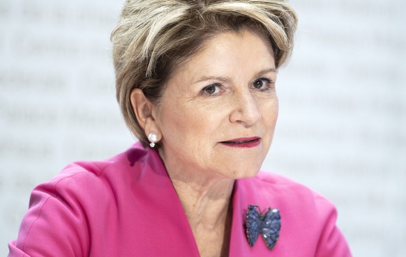 Marie-Gabrielle Ineichen Fleisch, Staatssekretaerin vom SECO, spricht an einem Point de Presse zur Coronavirus-Lage, am Dienstag, 20. Oktober 2020, in Bern. (KEYSTONE/Peter Schneider)