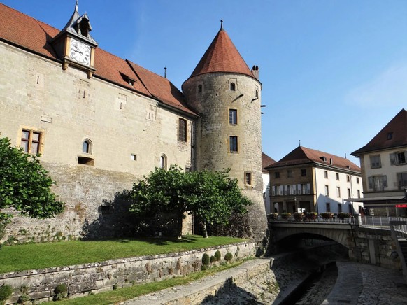 &lt;p&gt;Zu den Glanzstücken von James’ frühen Bauten gehören die Schweizer Schlösser von Yverdon (VD) ...&lt;/p&gt;
