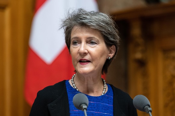 Bundesraetin Simonetta Sommaruga spricht im Nationalrat an der Sommersession der Eidgenoessischen Raete, am Dienstag, 14. Juni 2022, in Bern. (KEYSTONE/Peter Schneider)